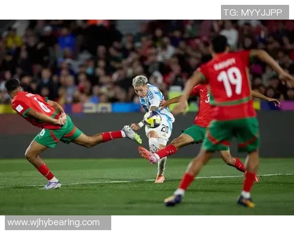 勇士主场告捷 库里三分手感回暖