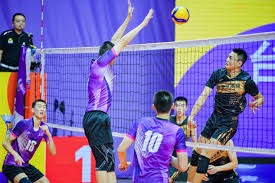 [图]奥古斯托补时破门 青岛海牛主场平山东泰山